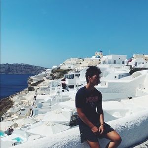 Meet your Posher, Ilias